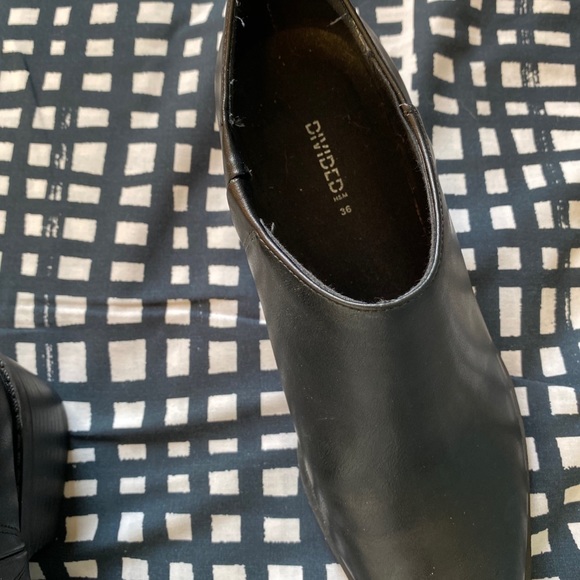 Booties Divided - Picture 4 of 5